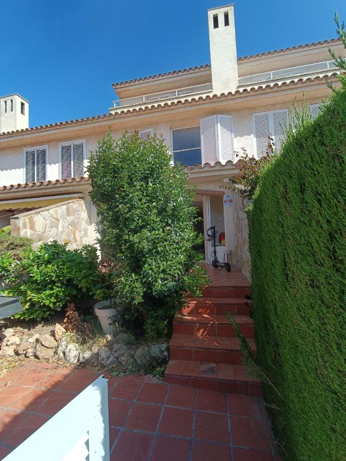 Cambrils Adosado Con Piscina 4 Habitaciones, 8 Huespedes المظهر الخارجي الصورة